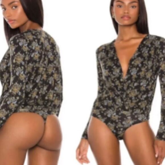 Free people bodysuit Womens Sz Small Long Sleeve Floral V Neck night combo NWT - Picture 1 of 9
